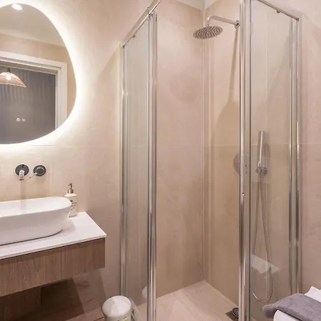 Apartment Liv - Captivating In Pagrati
